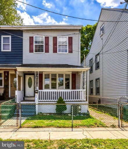 420 Powell St, Gloucester City, NJ 08030