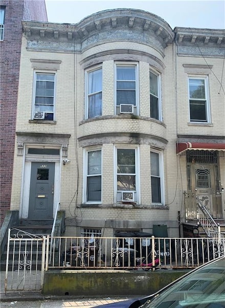 522 62nd St, Brooklyn, NY 11220