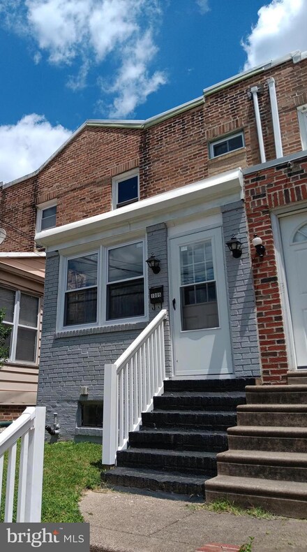 1005 Clifton Ave, Darby, PA 19023