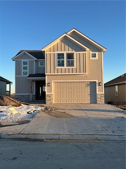 2209 NW 94th St, Kansas City, MO 64154