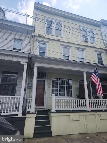 722 E Mahanoy St, Mahanoy City, PA 17948