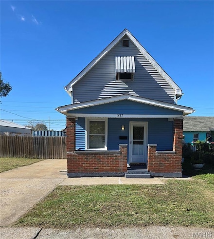 1437 Grand Ave, Granite City, IL 62040