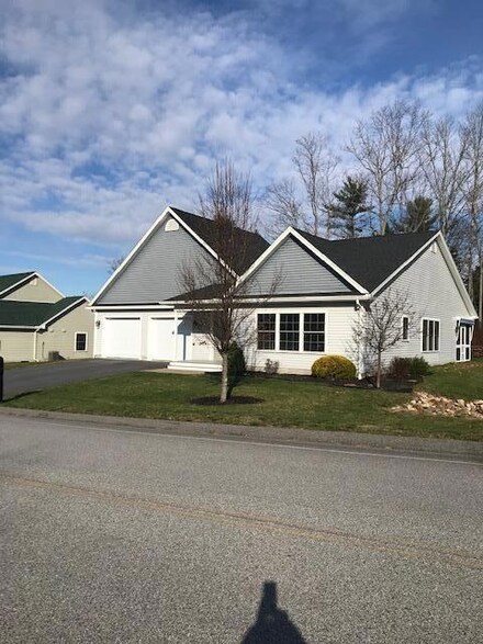 9 Cortland Way, Lewiston, ME 04240