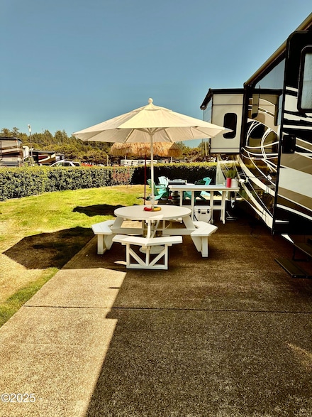 148 N Coast Hwy, Newport, OR 97365