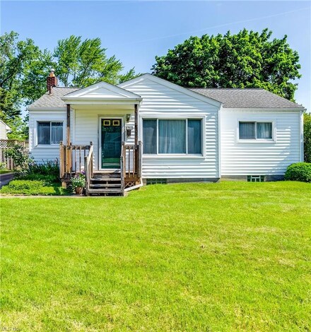 3763 Argonne St, Mogadore, OH 44260