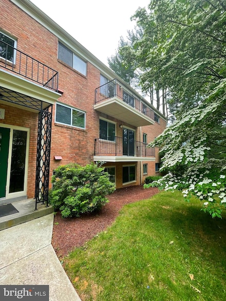 10518 Weymouth St, Bethesda, MD 20814