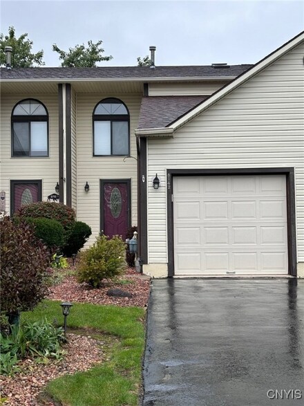 8142 Cicero Mills Rd, Cicero, NY 13039