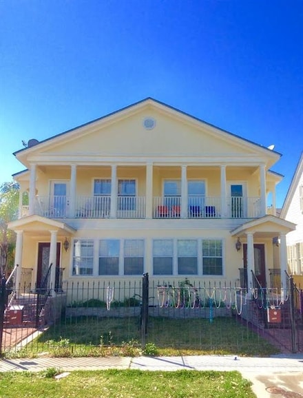 1122 Valence St, New Orleans, LA 70115