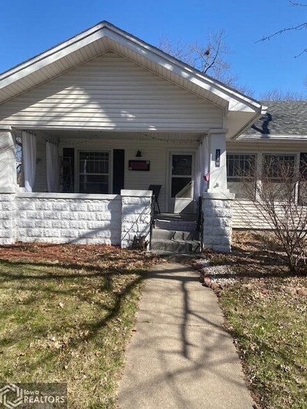 325 W State St, Clarinda, IA 51632