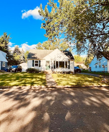 4228 Halifax Ave N, Robbinsdale, MN 55422