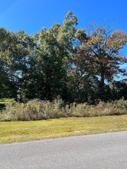 1012 Ridley Dr, Crossville, TN 38572