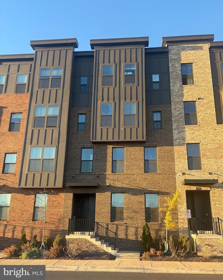 10050 American Pharoah Ln Unit A, Laurel, MD 20723