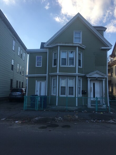472 Hampshire St, Lawrence, MA 01841