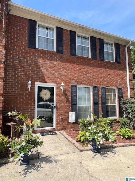 156 Sugar Dr, Pelham, AL 35124