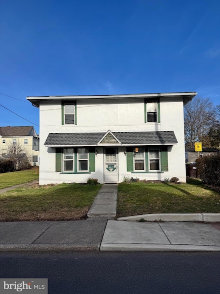 11 S 3rd St, Telford, PA 18969