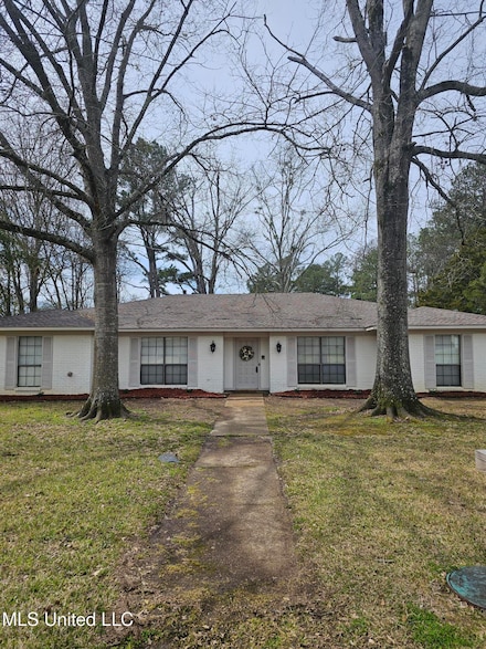 5225 Brookview Dr, Byram, MS 39272