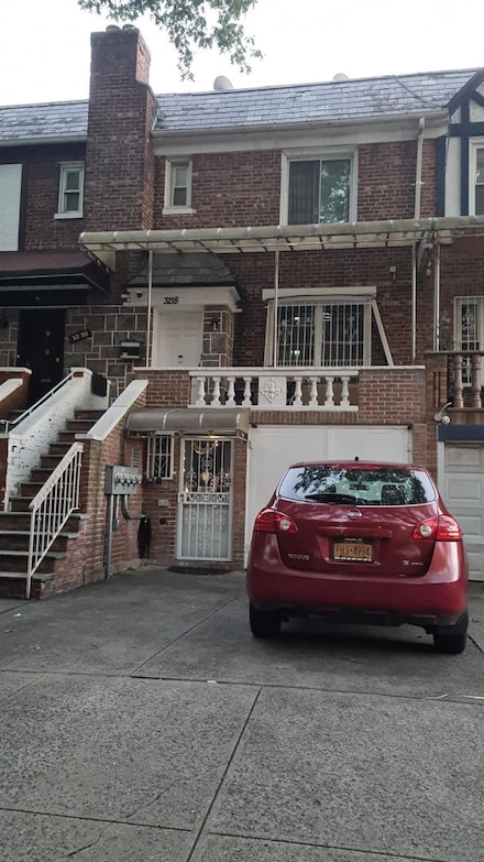 32-18 88th St, East Elmhurst, NY 11369