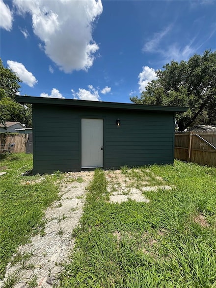 9501 N 11th St Unit 1/2, Tampa, FL 33612