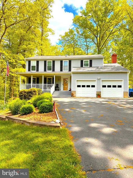 24 Hulvey Dr, Stafford, VA 22556