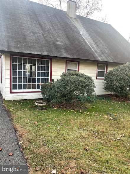 6 Patriot Ln, Willingboro, NJ 08046