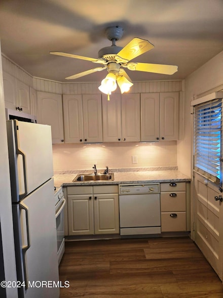 19 Azalea Ct Unit A, Eatontown, NJ 07724
