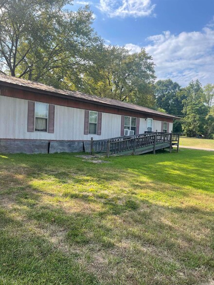 1305 Olin Ave, Huttig, AR 71747