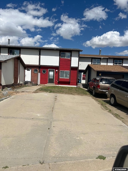 1821 Edinburgh St, Rawlins, WY 82301