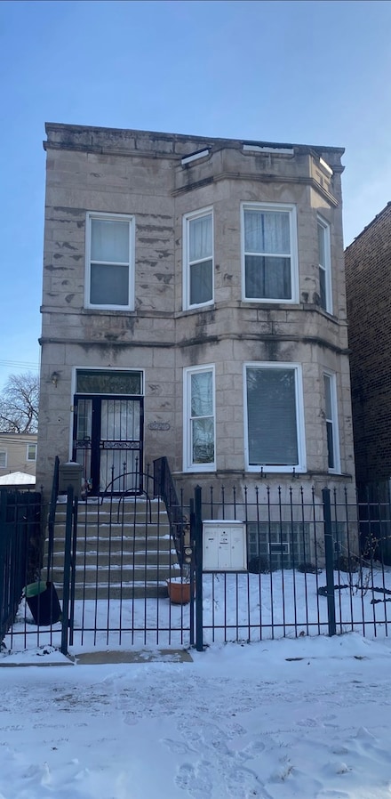 5427 S Aberdeen St, Chicago, IL 60609