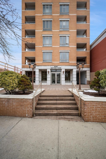 25-25 Newtown Ave Unit 4D, Astoria, NY 11102
