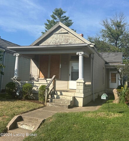 917 Ash St, Louisville, KY 40217