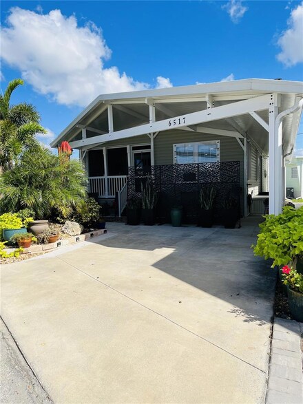 6517 Oregon St, Bradenton, FL 34207