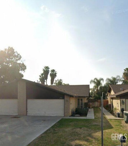 2725 Agate St, Bakersfield, CA 93304