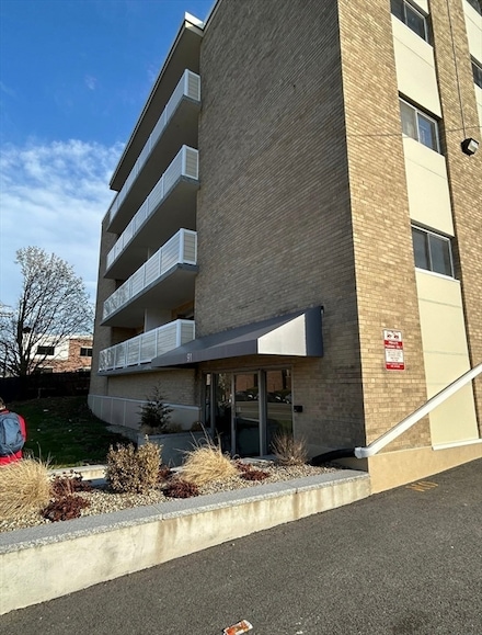 91 Washington St Unit 3, Quincy, MA 02169