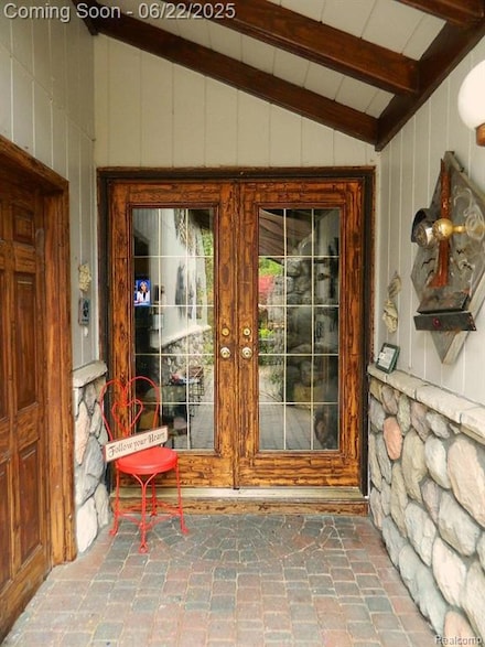 5236 Patrick Rd, West Bloomfield, MI 48322
