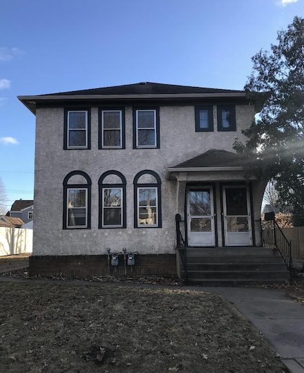2104 Hartford Ave, Saint Paul, MN 55116
