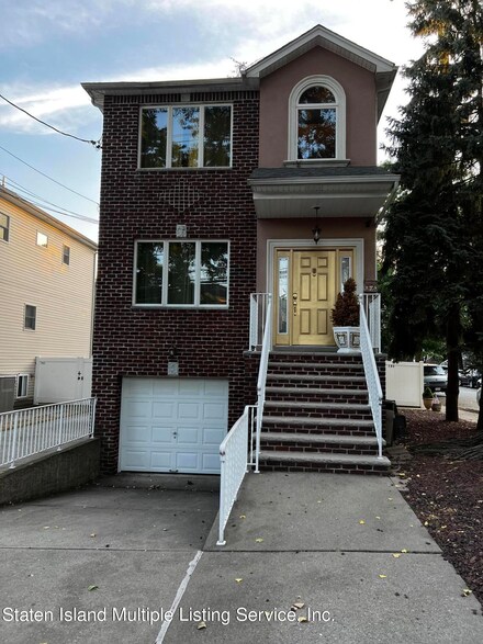 184 Sprague Ave, Staten Island, NY 10307
