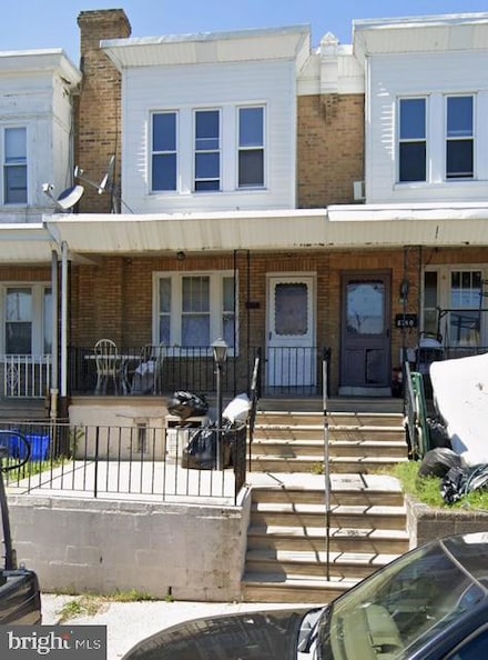 5748 Hegerman St, Philadelphia, PA 19135