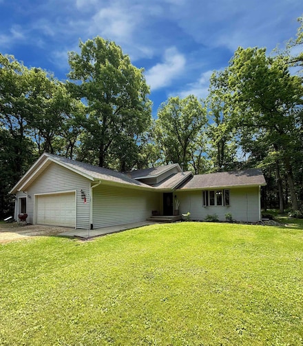 4839 N Wendorf Rd, Monroe Center, IL 61052