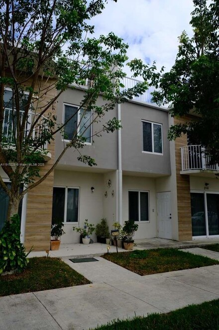 25743 SW 144th Ave, Princeton, FL 33032