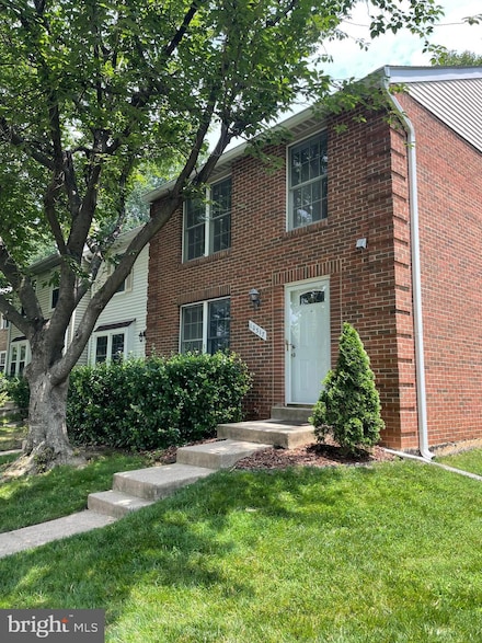 10317 Granite Creek Ln, Oakton, VA 22124