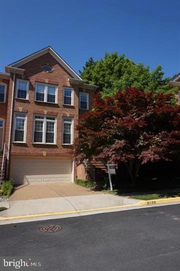 8036 Kidwell Town Ct, Vienna, VA 22182