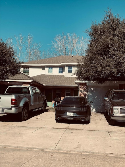 1245 Village Garden Dr, Azle, TX 76020
