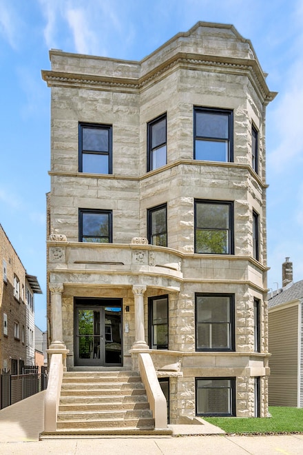 1633 N Francisco Ave Unit 3, Chicago, IL 60647