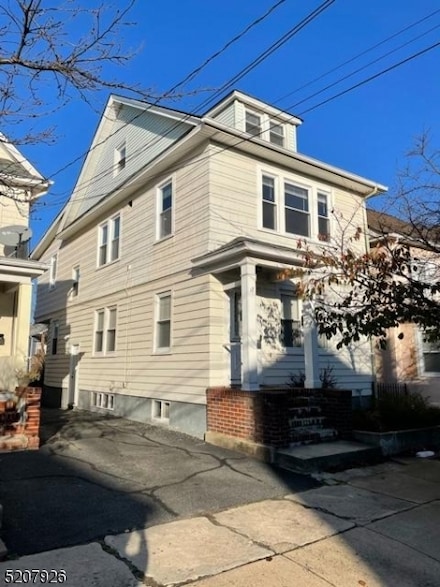 17 Mechanic St Unit 2, Millburn, NJ 07041