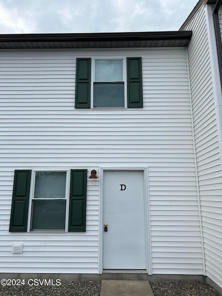 801 N High St, Selinsgrove, PA 17870