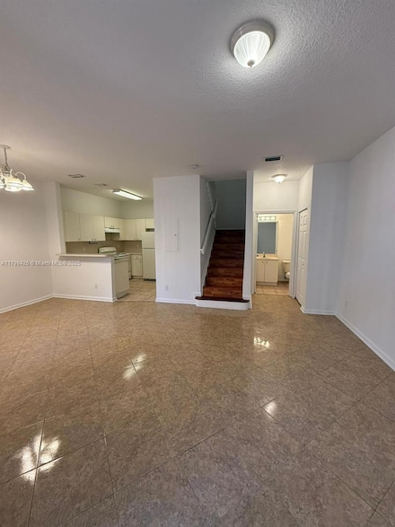 1410 S Santa Catalina Cir, North Lauderdale, FL 33068