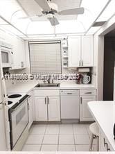 160 Turtle Lake Ct Unit 209, Naples, FL 34105