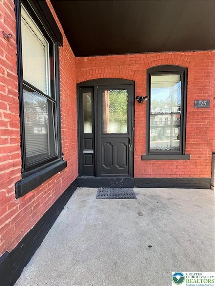 125 N 11th St, Allentown, PA 18102