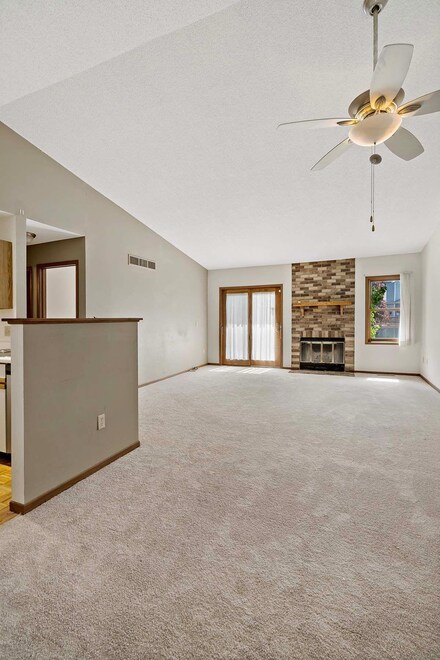 7259 Bren Ln, Eden Prairie, MN 55346
