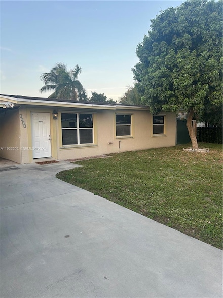 6201 SW 38th Ct, Davie, FL 33314